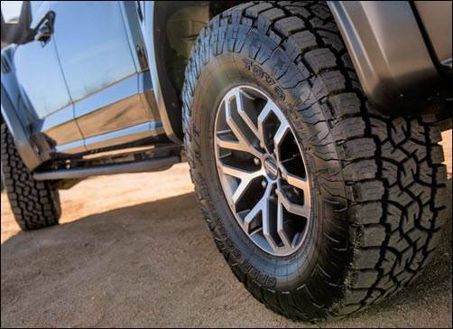 thumbnail image 2 of Toyo OpenCountry A/T 2 (245/70R16) - Llantas Del Valle 2 of 14