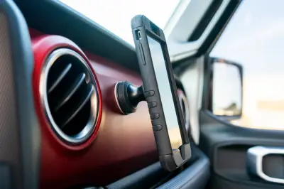 MOB ARMOR - MOBNETIC GO BLACK