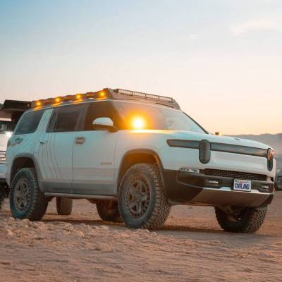 Overland Vehicle Systems - Ruff Rax 2022-2026 Rivian R1S Roof Rack - To be used with Baja Designs Onyx 40" Light bar