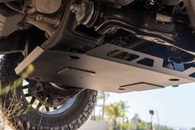 DV8 Offroad - DV8 Offroad SPTT1-04 Skid Plate - Image 7