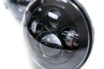 DV8 Offroad - Jeep Wrangler 2007-2017 LED Projector Headlights - Image 3