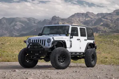 DV8 Offroad - DV8 Offroad 2007-2018 Jeep Wrangler JK 4-Door Rock Sliders - Image 5