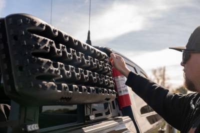 DV8 Offroad - DV8 Xtract Traction Boards | Pair | Black - Image 4