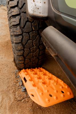 DV8 Offroad - DV8 Xtract Mini Traction Board | Pair | Orange - Image 2