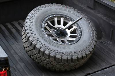 Fabtech - Fabtech FTT10002BK Spare Tire Mount Kit - Image 2