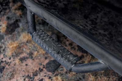 N-Fab - N-Fab F1785CC-TX Cab Length Nerf Step Bar - Image 5